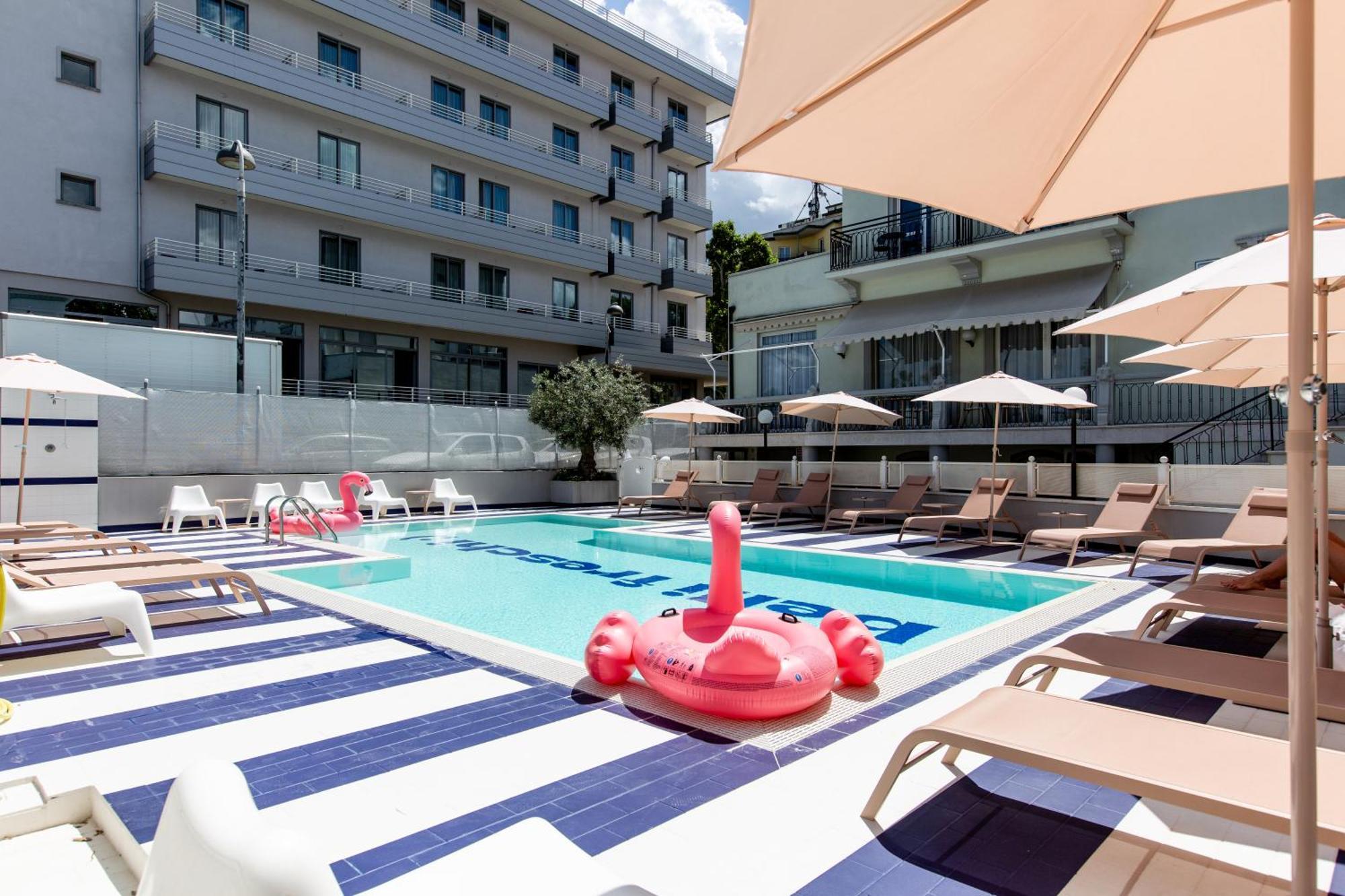 Hotel Belvedere リミニ エクステリア 写真